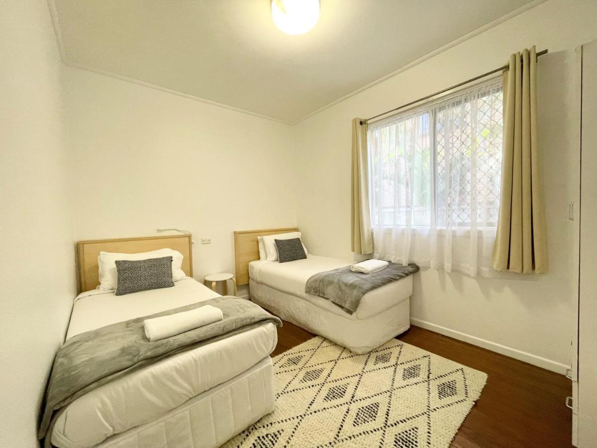 Ocean Park Motel & Holiday Apartments Кофс-Харбор Экстерьер фото